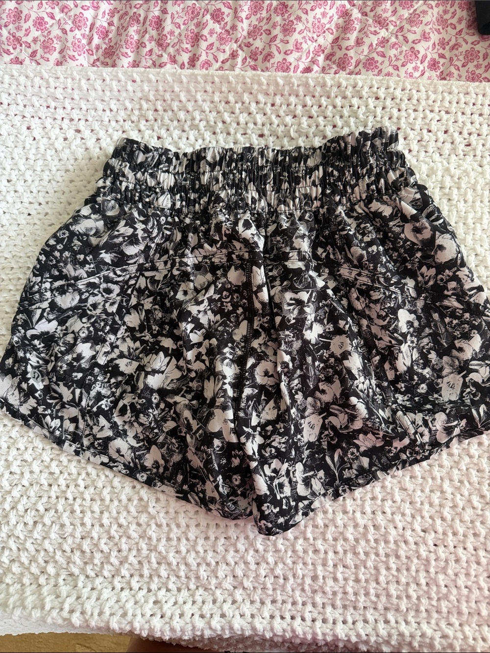 Lululemon print athletic shorts